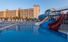 Lake River Side Hotel Spa